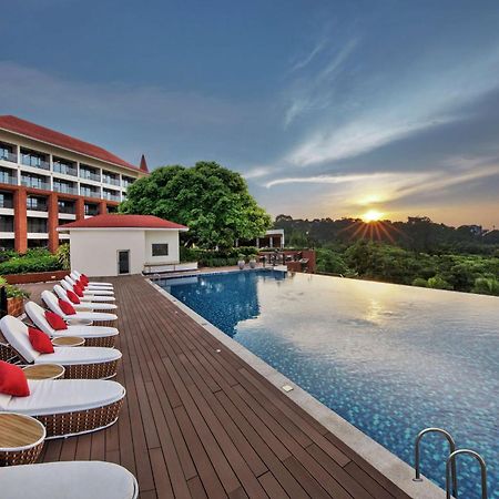 Doubletree By Hilton Goa - Panaji Hotel Eksteriør billede