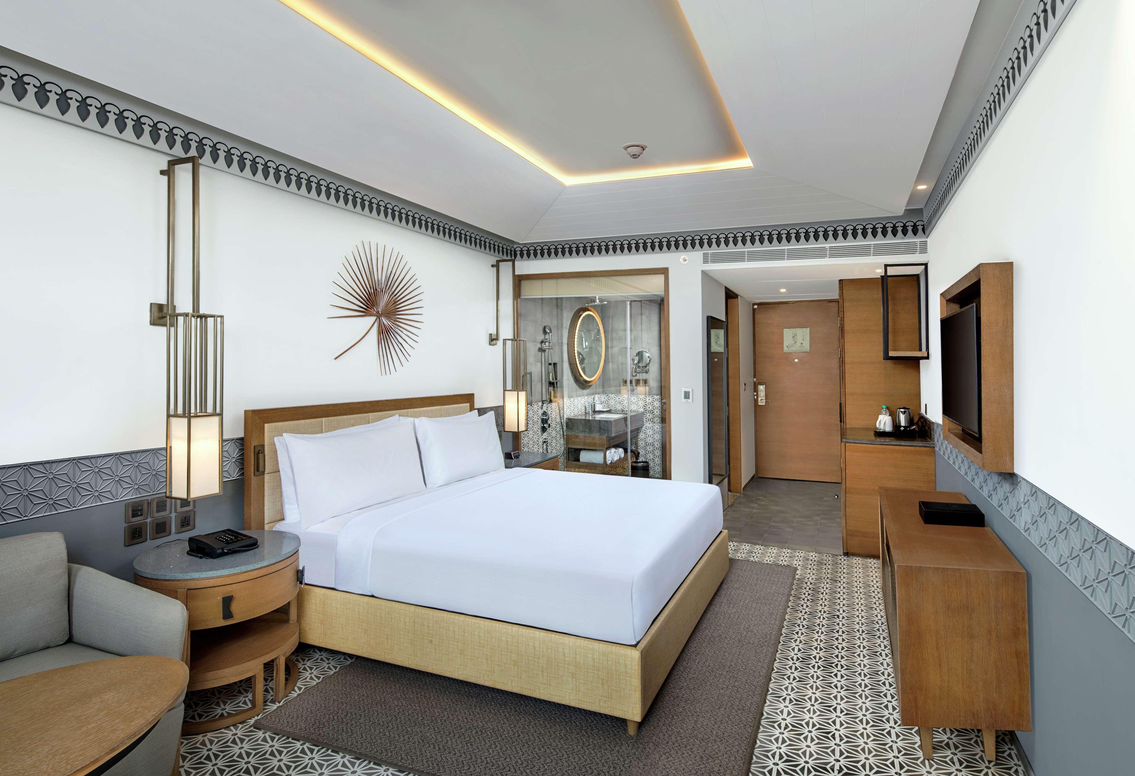 Doubletree By Hilton Goa - Panaji Hotel Eksteriør billede