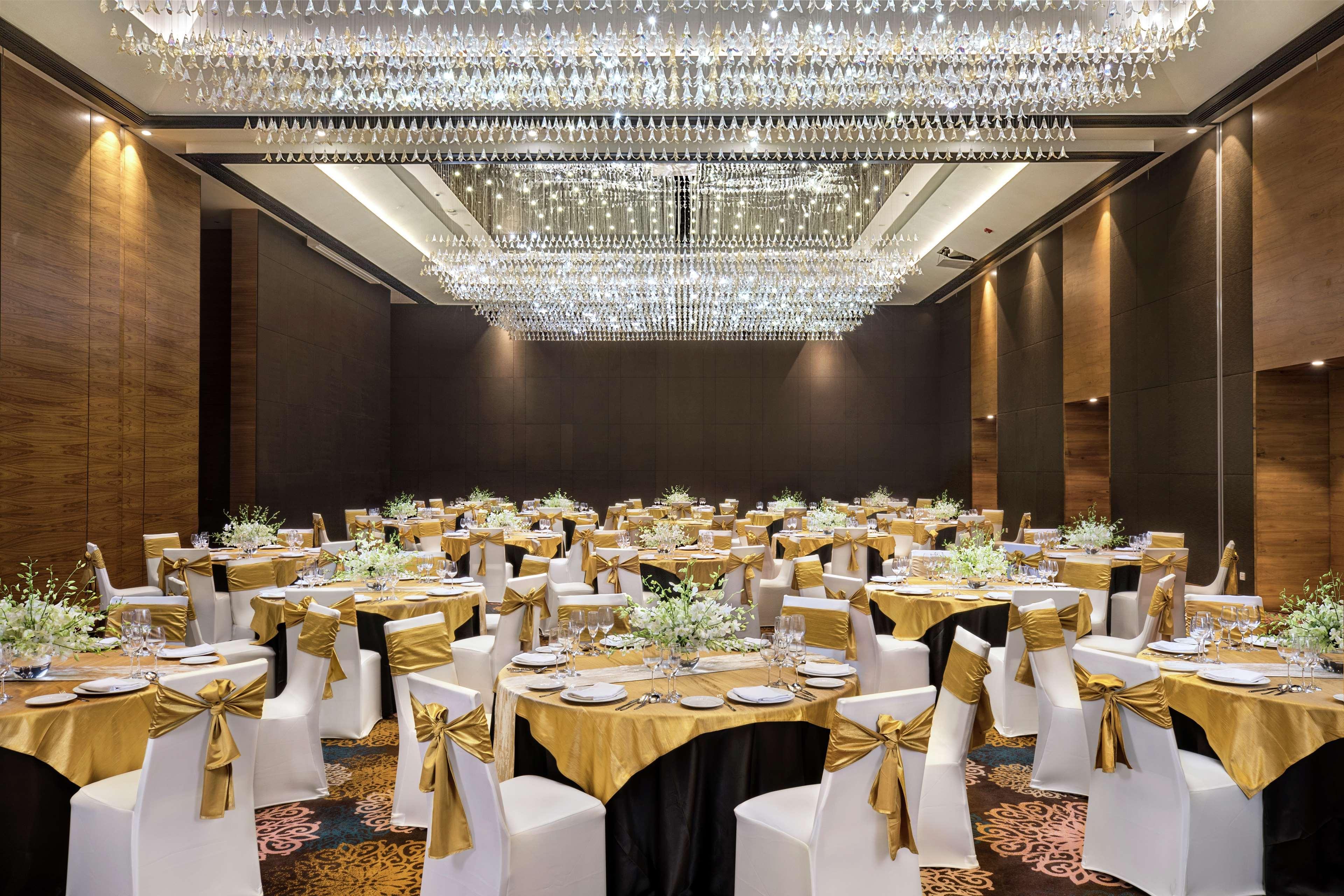 Doubletree By Hilton Goa - Panaji Hotel Eksteriør billede