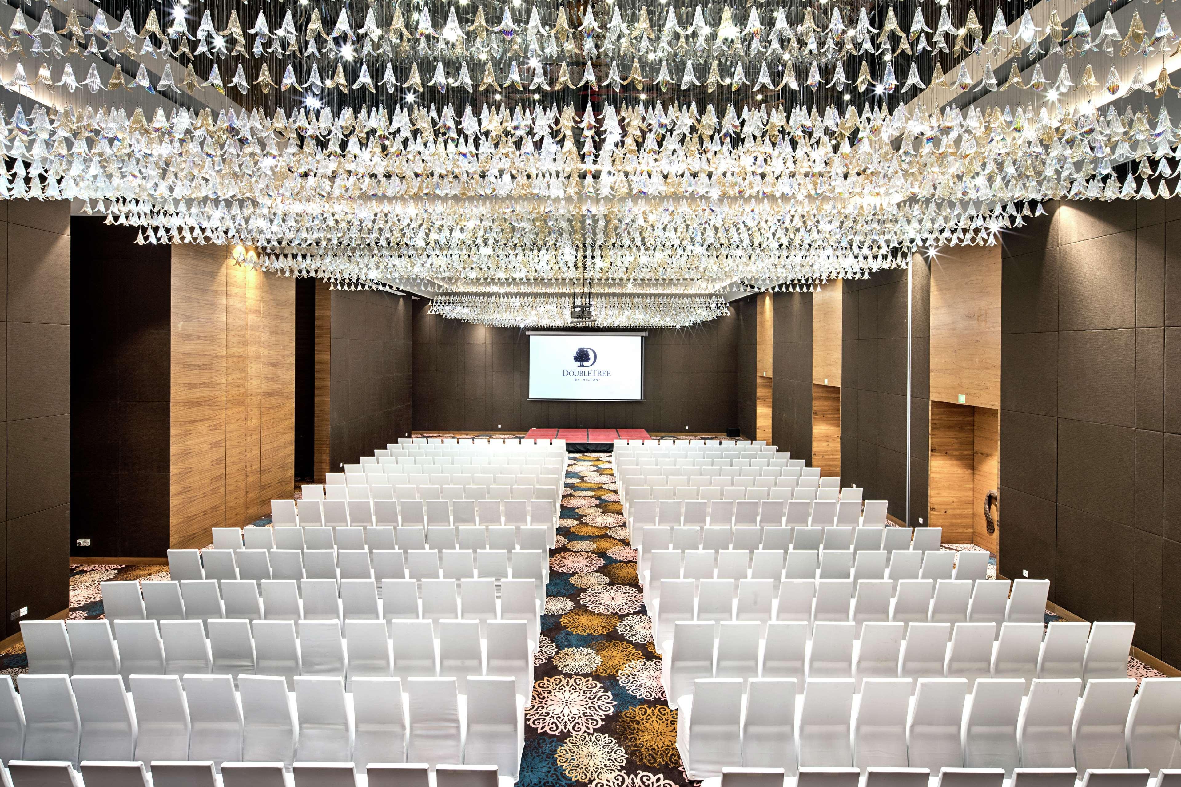 Doubletree By Hilton Goa - Panaji Hotel Eksteriør billede