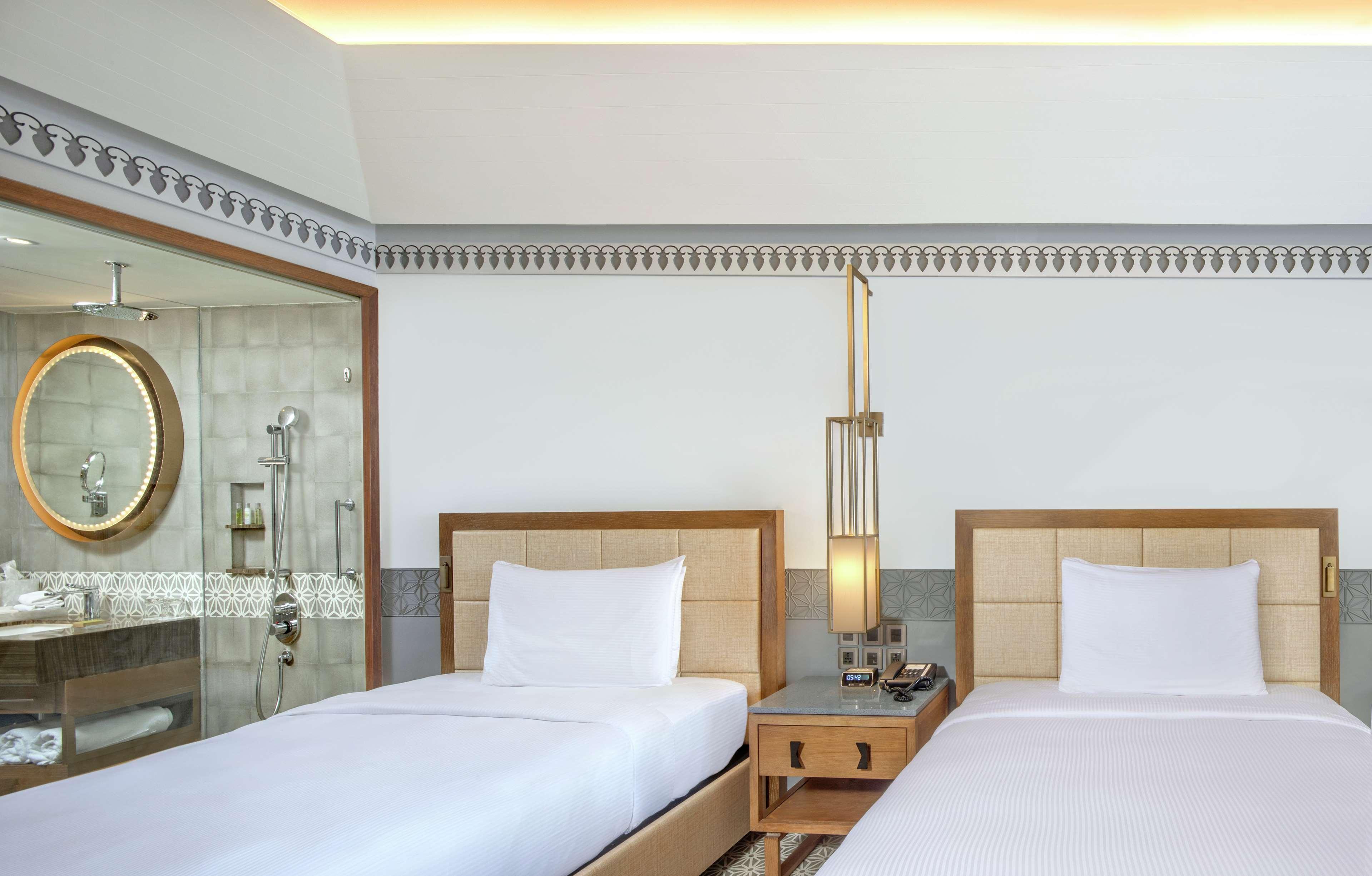 Doubletree By Hilton Goa - Panaji Hotel Eksteriør billede