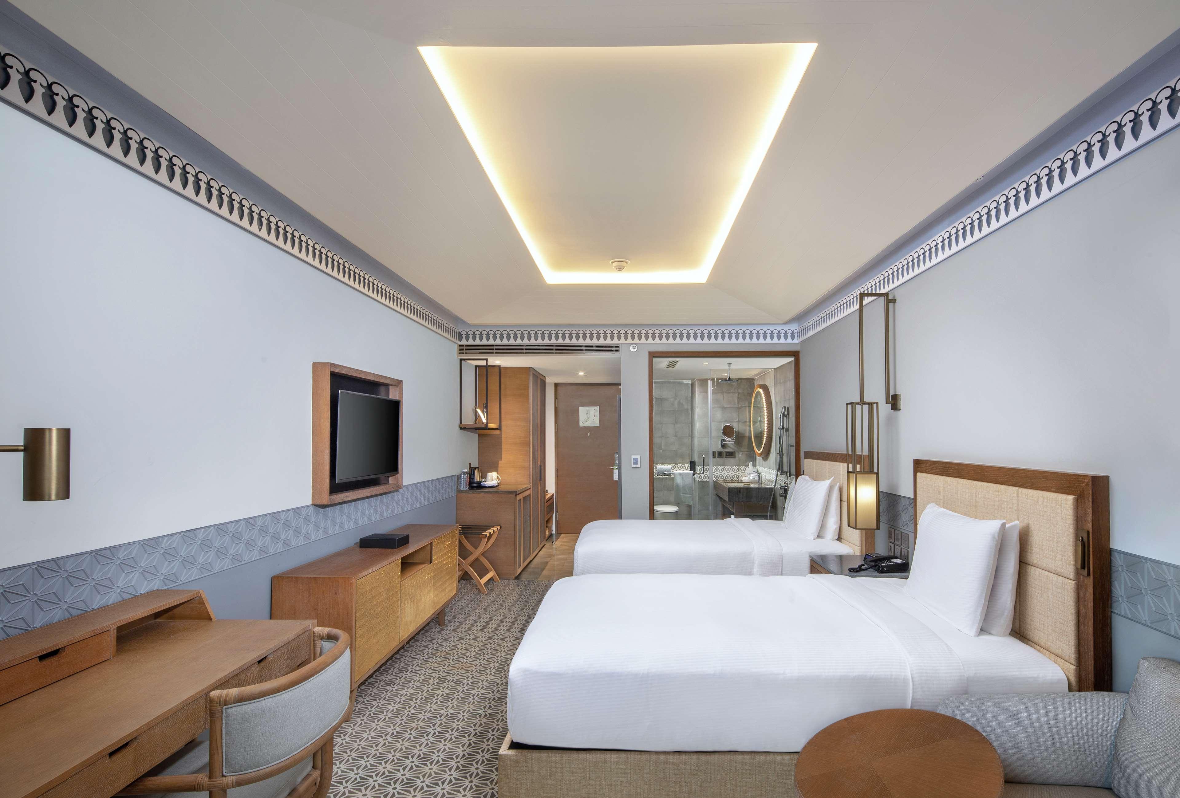 Doubletree By Hilton Goa - Panaji Hotel Eksteriør billede