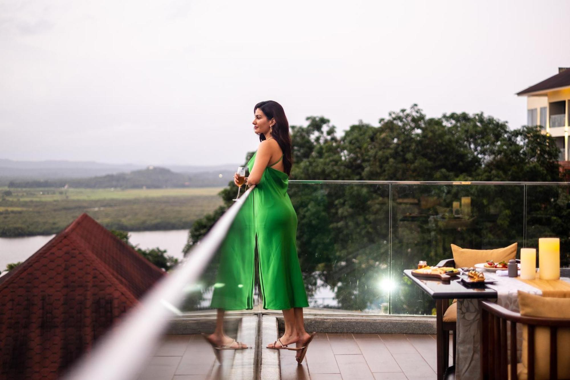 Doubletree By Hilton Goa - Panaji Hotel Eksteriør billede