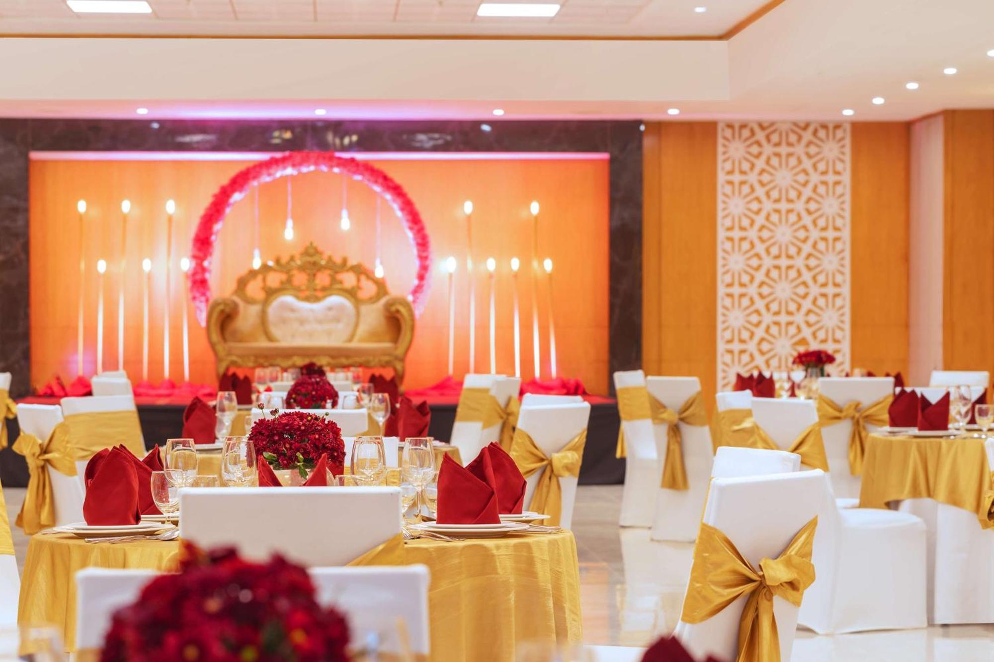Doubletree By Hilton Goa - Panaji Hotel Eksteriør billede