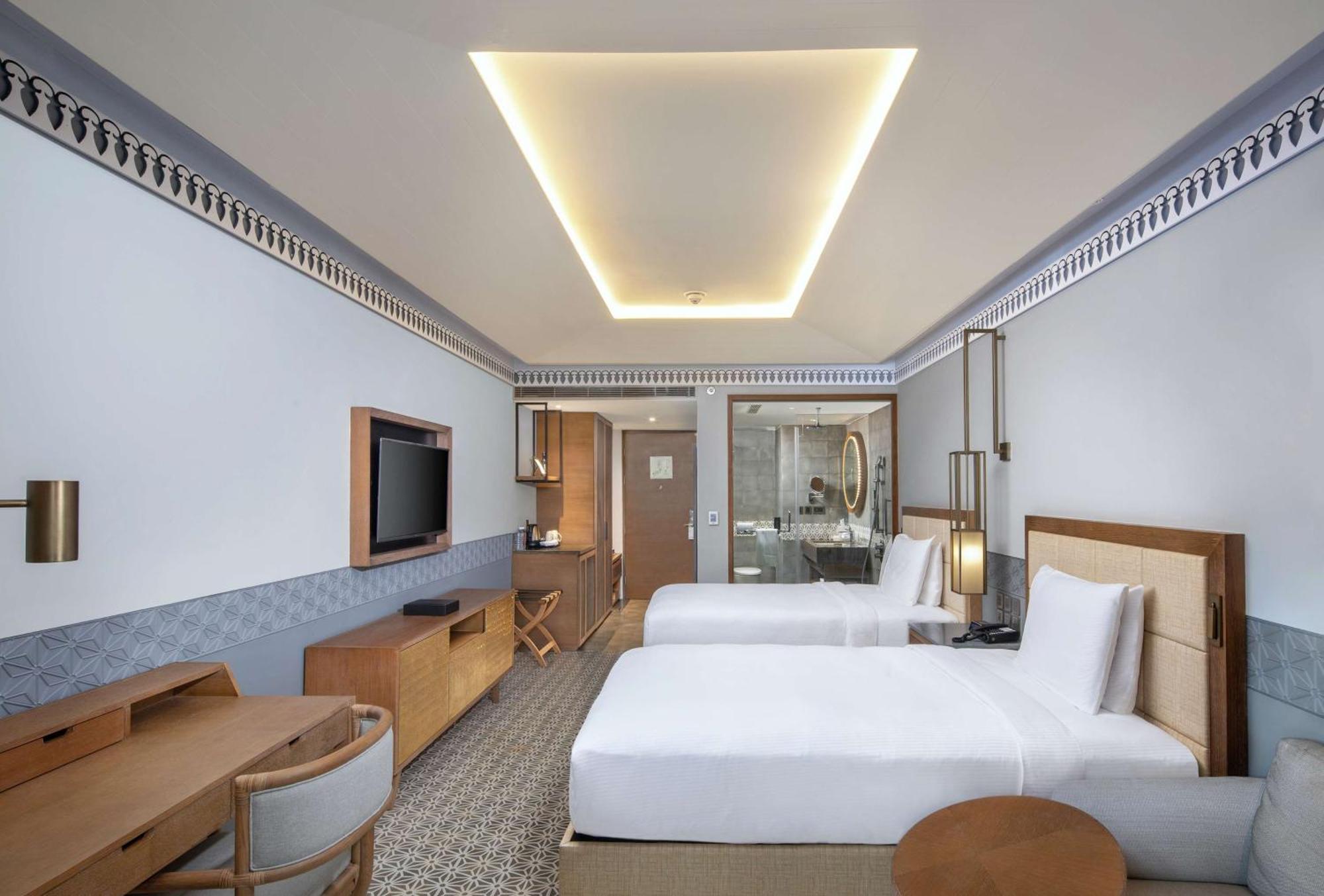 Doubletree By Hilton Goa - Panaji Hotel Eksteriør billede