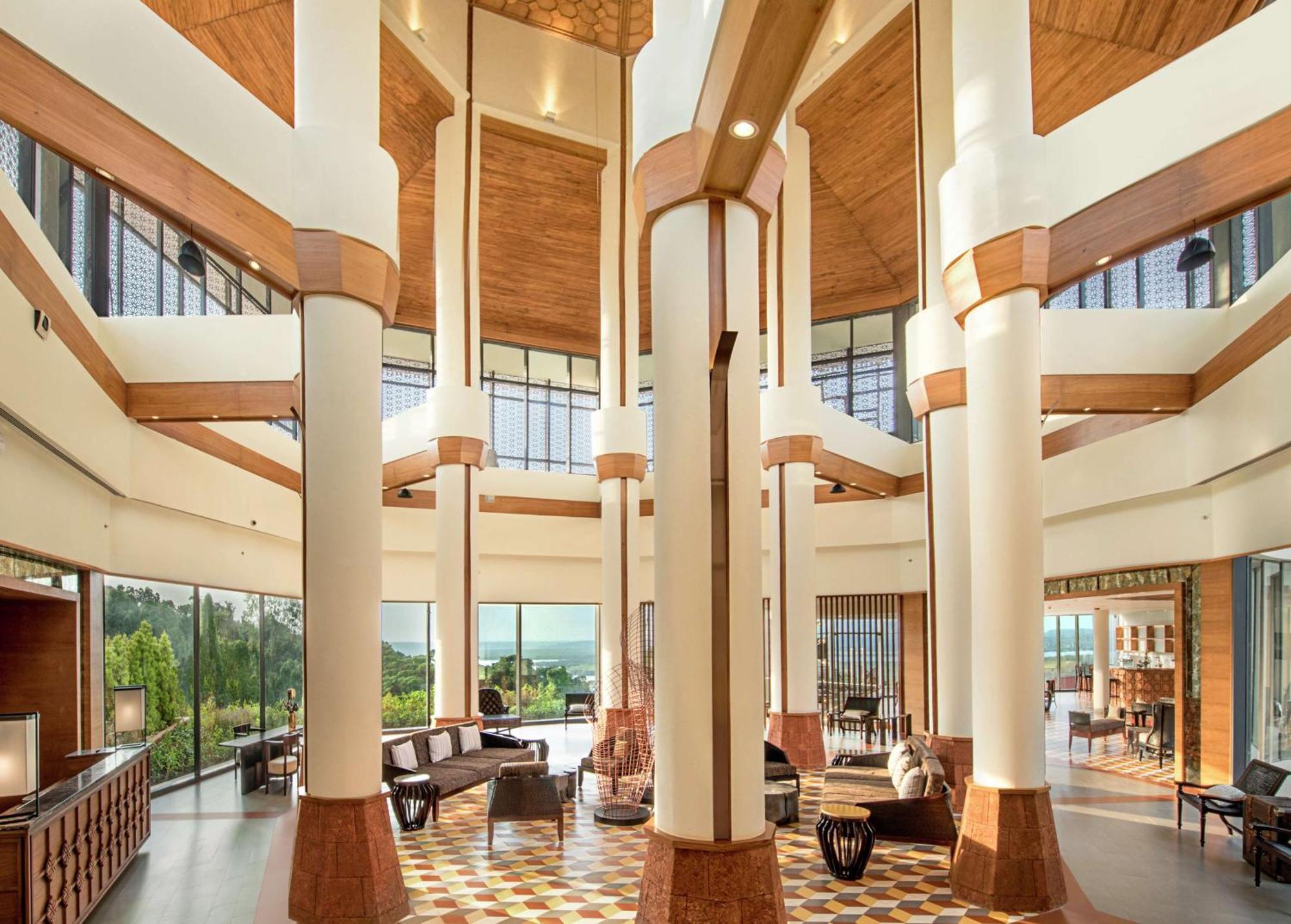 Doubletree By Hilton Goa - Panaji Hotel Eksteriør billede